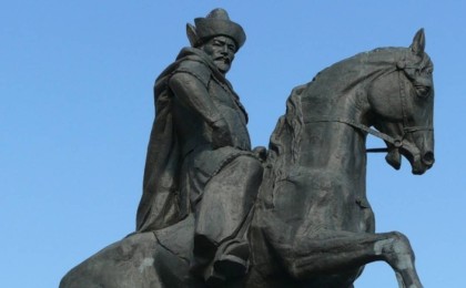 Қырғыздар Кенесарыға ескерткіш қоюы керек – Қырғыз тарихшысы