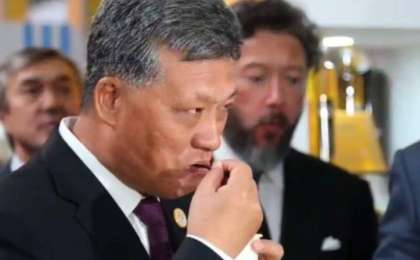 Қытай губернаторы қазақстандық балмұздақтың дәміне тәнті болды