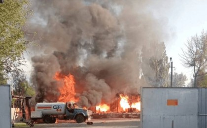 Алматы облысында газ құю станциясы өртеніп, 2 адам зардап шекті (видео)