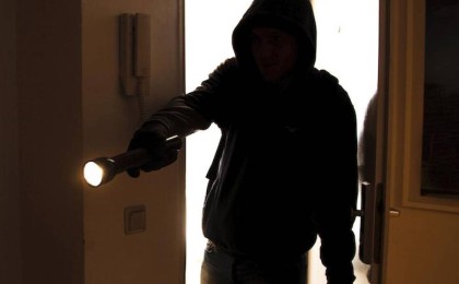 Алматы облысында шетел азаматы жалдамалы пәтерді тонап, еліне қашқан