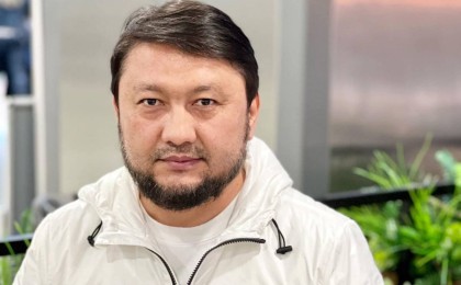 Мұхамеджан Тазабек Тоқаевқа арнап жаңа өлең шығарды