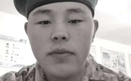 Өмірден өтер алдында үйдегілерден 5000 теңге аударуды сұраған: Маңғыстауда шекарашы сарбаздың мәйіті табылды