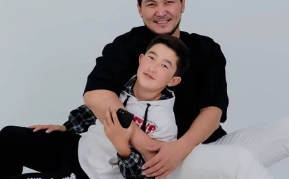 Қойшы бала ұшақта төбелес шығармақ болды