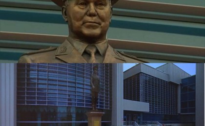 Нанға жоқ, ал араққа ақша табатын бомж сияқты: Желі қолданушылары Назарбаев монументын сынап жатыр