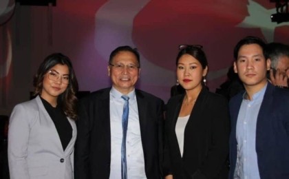 "Қазақша сөйлемеймін": Францияда мэрдің орынбасары болған қазақ қызы сұхбат берді