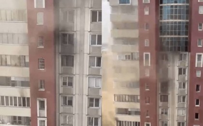 "Барша алматылықтар үшін үлкен қайғы": Досаев "Ақкент" тұрғын үй кешеніндегі өрттен қаза тапқан Әселдің отбасына көңіл айтты