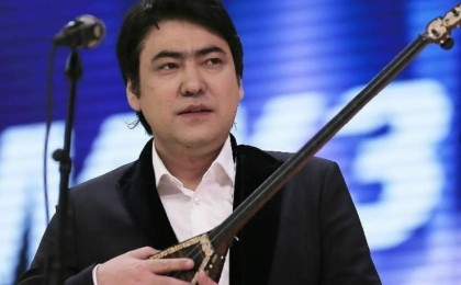 Әнші Мейрамбек Беспаев: "Хайп қуып, рейтинг қуатын бағдарламаға тиым болсын"