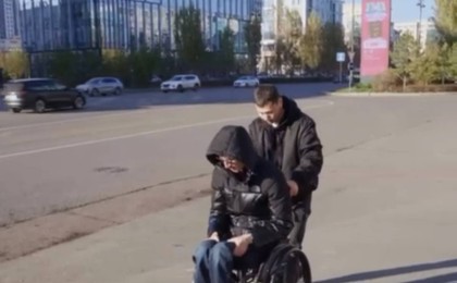 Астанада мүмкіндігі шектеулі жандарға арналған инфрақұрылым сын көтермейді