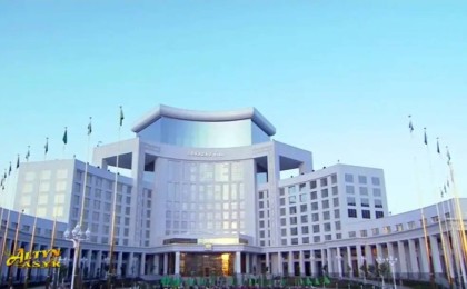 Президент Бердымұхамедов туған күнде "Аркадаг" қонақ үйін ашты