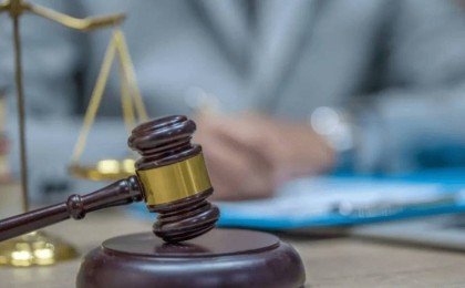 Талдықорғанда Қаңтар оқиғасына қатысқан адамды азаптаған әуе күштерінің қызметкері сотталды