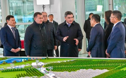 Олжас Бектенов Астанадағы LRT құрылысы қарқынын тексерді