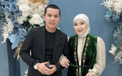 "Ысырап етпедік": Абай Бегейдің жары жақында ұзатылған қызының жасауына пікір білдірді