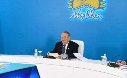 Назарбаевтың коронавируспен ауырғанына "Нұр Отан" кінәлі