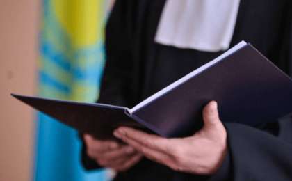 Бауыржан Байбектің әкесіне сотта бірнеше айып тағылды