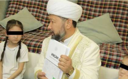 Қазақстанның бас мүфтиі Наурызбай қажының сәнді сағаттары көпшілік талқысына түсті