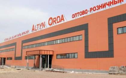 100 ер адам "Алтын Орда" базарына рейдерлік шабуыл жасады