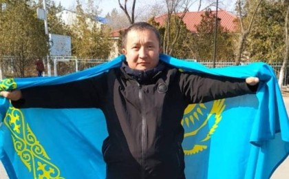 "Саяси тұтқын" Абай Бегімбетов қамаудан шықты