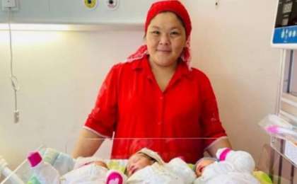 Шымкентте бес баласы бар 35 жастағы ана үшем босанды