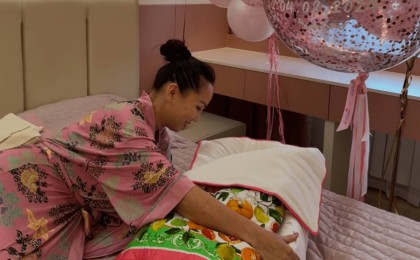 Баян Мақсатқызы суррогат аналарға қанша төлегенін айтты