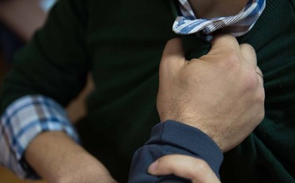 «Маған «ей» деме, атым бар!»: Депутаттар төбелесіп қала жаздады (ВИДЕО)