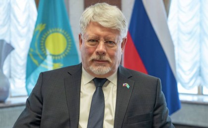 Ресейдің Қазақстандағы елшісі отандастарын мерекемен құттықтады