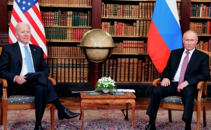 Байден Путинмен қандай тақырыптарды талқылағанын айтты