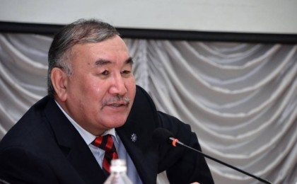 Бауыржан Жақып «Қазақ әдебиеті» газетінің бас редакторы болып тағайындалды