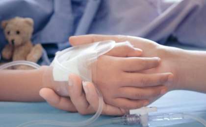 Қостанайда саусағы карусельге қысылып қалған балаға ампутация жасалынды