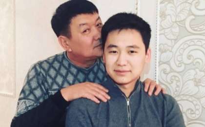 "Жас қыз ал": Нұртас Айдарбеков кенже ұлы Заңғарға қандай қызға үйлену керегін айтты