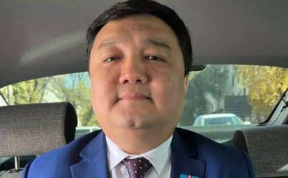 "Жақсы араласамыз": Біржан Хасанғалиев алғаш рет әкесінің бірінші некедегі қызы туралы баяндады