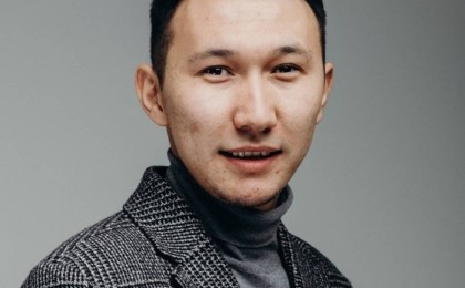 «Мейрамбектің әні ажалдан алып қалды»: продюсер ел білмейтін сырымен бөлісті