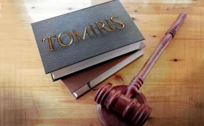 Жазушы Нұрсұлтан Назарбаев пен оның қызы Әлияны сотқа бермекші