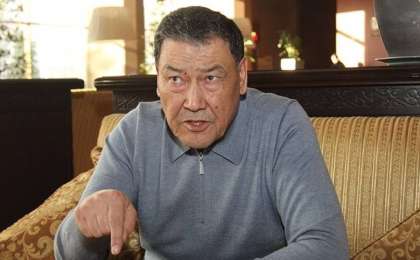 Б.Тұрсымбаев: Байбектің сүйенері – Назарбаев, ол кеткен күні бар мүмкіндігінен айырылады