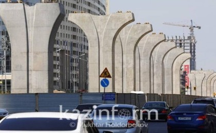 Құрылыс тоқтады - ақша судай ағып жатыр: LRT қызметкерлері жалақы алуды жалғастыруда