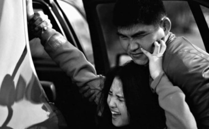 Алып қашып бара жатқан қыз көліктен секіріп қайтыс болды