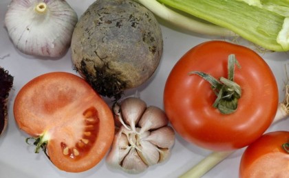 Дәрігер коронавируспен ауырған науқастар үшін пайдалы тағамдарды атады