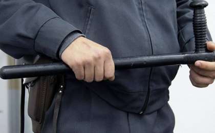 "Менттер, қайда бара жатырсыңдар?": Ереуілге шыққан жүк көлік жүргізушілерін ұстау елдің ашуын туғызды (видео)