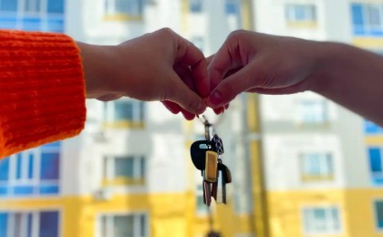 Отбасы банктен үй әперем деп алдаған алаяқ 55 млн теңгені қалтасына басқан