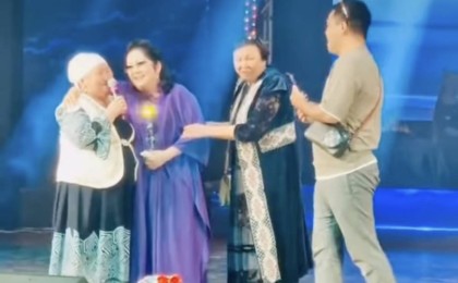 “Ол кезде ішкен жоқпын” - Мақпал Жүнісова әзілімен оқырмандардың ішек-сілесін қатырды