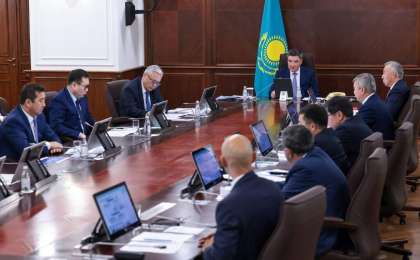 Олжас Бектенов агробизнес өкілдерімен Президент жолдауы аясында АӨК қолдау шаралары мен астық жинау науқанының барысын талқылады