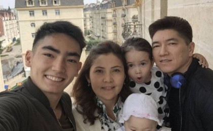 “Сіздерге де жұғысты болсын!” - Сәкен Майғазиев шаңырағындағы қуанышты жаңалығымен бөлісті