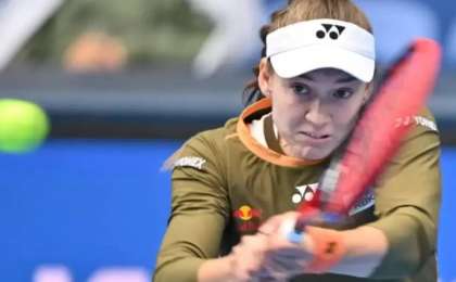 Рыбакина Токио турнирінің жартылай финалында ойнаудан бас тартты