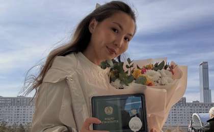 “26 жасында күміс алқа иегері” - Көпбалалы ана желіде қуанышты жаңалығын бөлісіп, сүйінші сұрады 