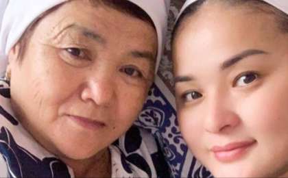 Мөлдір Мұқанова Тұрсынбекпен ажырасқандарын енесі қалай қабылдағанын айтты (ВИДЕО)