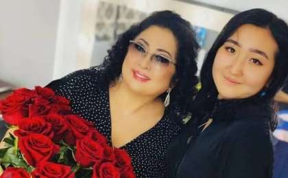 "Құдалығымыз мың жылдық болсын": Мақпал Жүнісова қуанышты хабарын жеткізді (ВИДЕО)