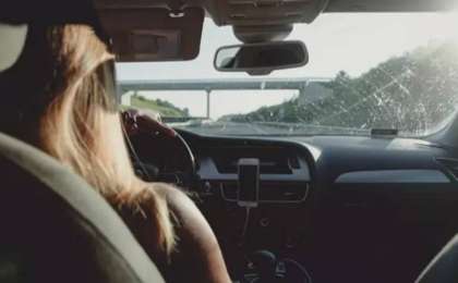 Астанада мас күйде көлік жүргізіп ұсталған судья жұмысын жалғастыруда