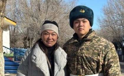 Қазақ еліне +1 сарбаз: Танымал кәсіпкер ұлын әскерге жіберді