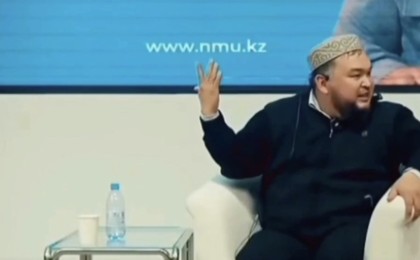 «Педофилдің болуы - Алланың барына дәлел»: Желіде белгілі имамның сөзі дау тудырды