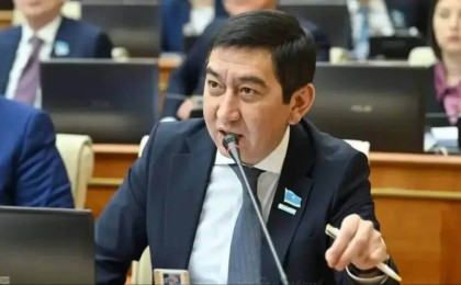 "Шенділердің баласы әскерге барса, мұндай былық болмайтын еді" – Ринат Зайыт өткір мәлімдеме жасады (ВИДЕО)