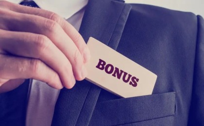 Қазақстанда кімдер сыйақы мен 13-жалақы ала алады: Еңбек инспекциясы жауап берді